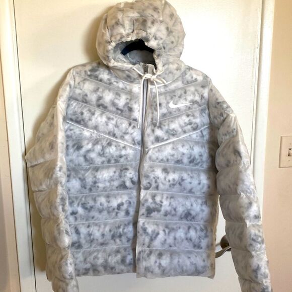 Women's Nike Jacket Sportswear Loose Fit Puffer-Synthetic Fill- Size LARGE - Picture 7 of 17